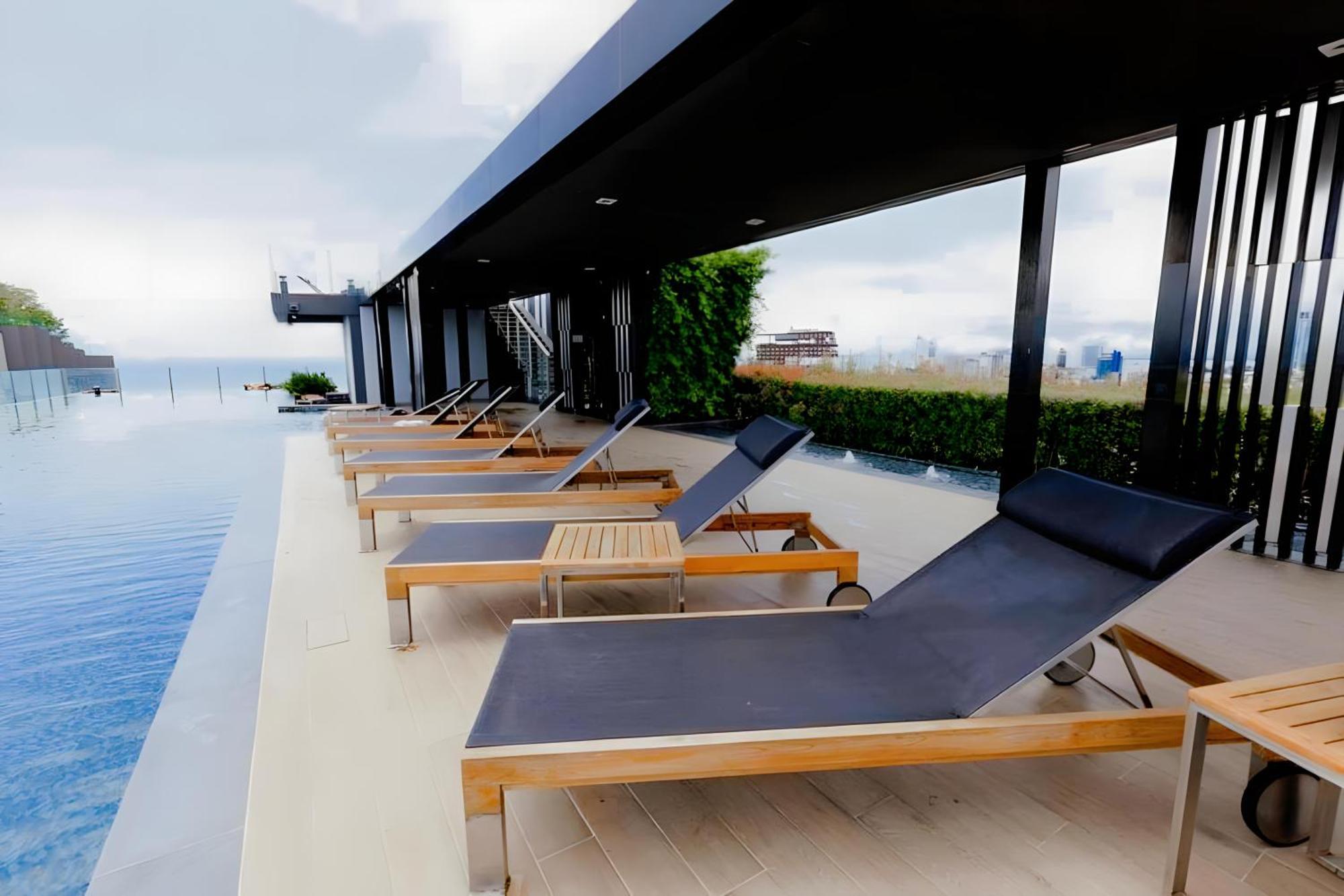 The Base Apartments At Central Pattaya Εξωτερικό φωτογραφία