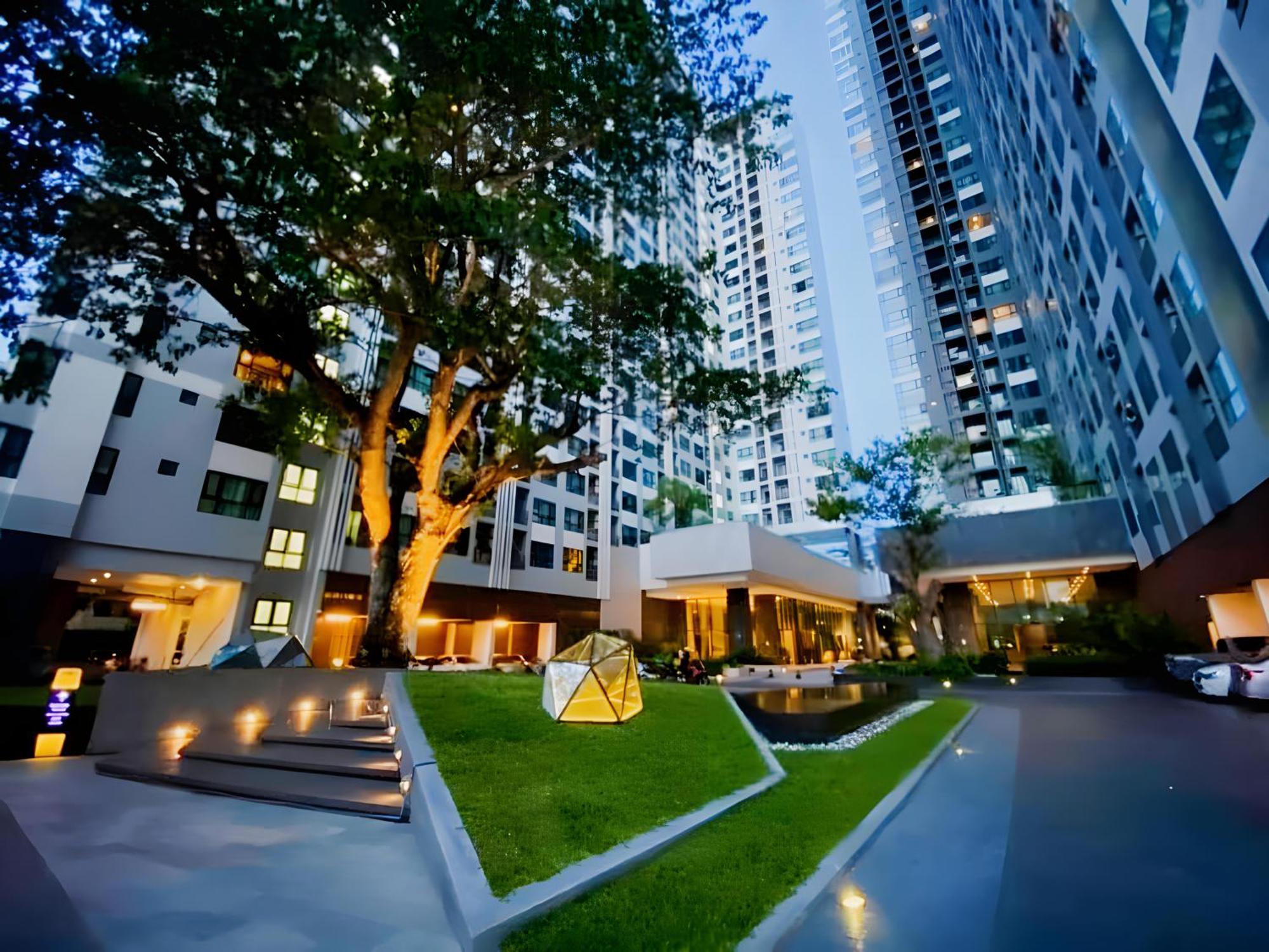 The Base Apartments At Central Pattaya Εξωτερικό φωτογραφία