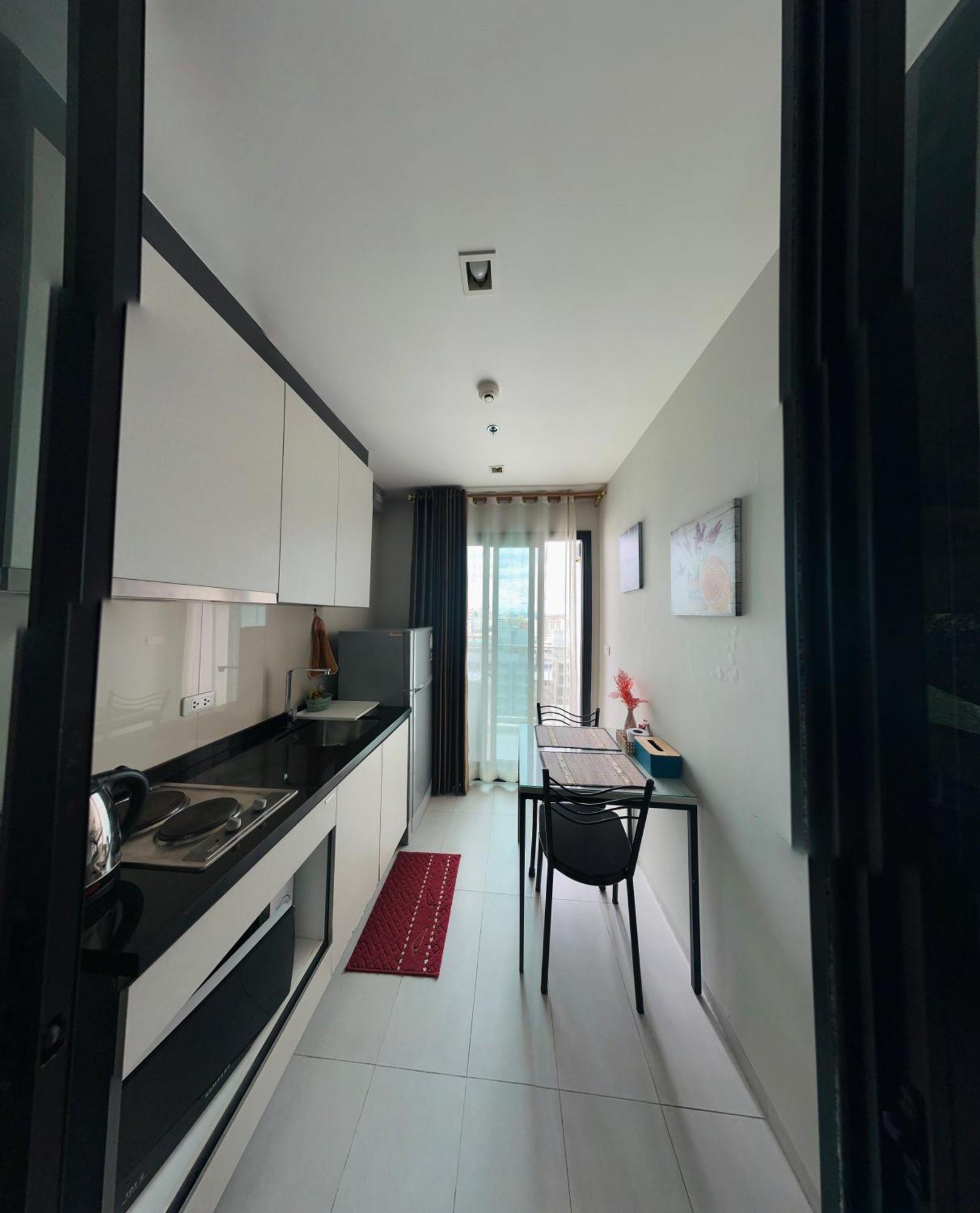 The Base Apartments At Central Pattaya Εξωτερικό φωτογραφία