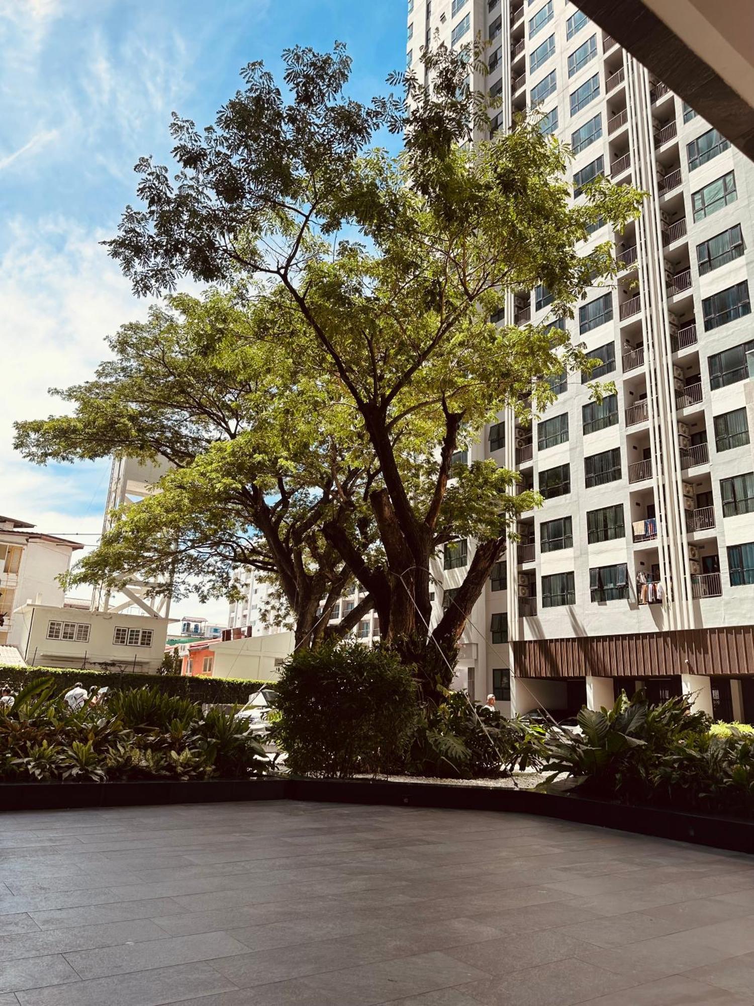 The Base Apartments At Central Pattaya Εξωτερικό φωτογραφία
