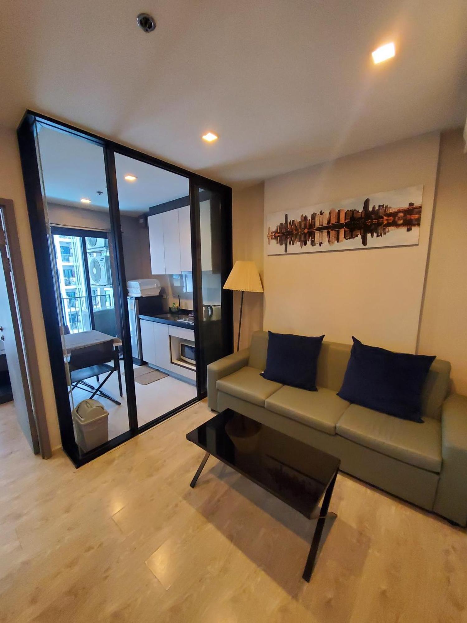 The Base Apartments At Central Pattaya Εξωτερικό φωτογραφία